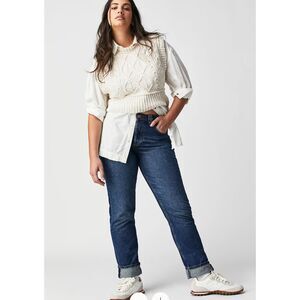 New We the Free by Free People CRVY Siren Low-Rise Straight Jeans - Size 27